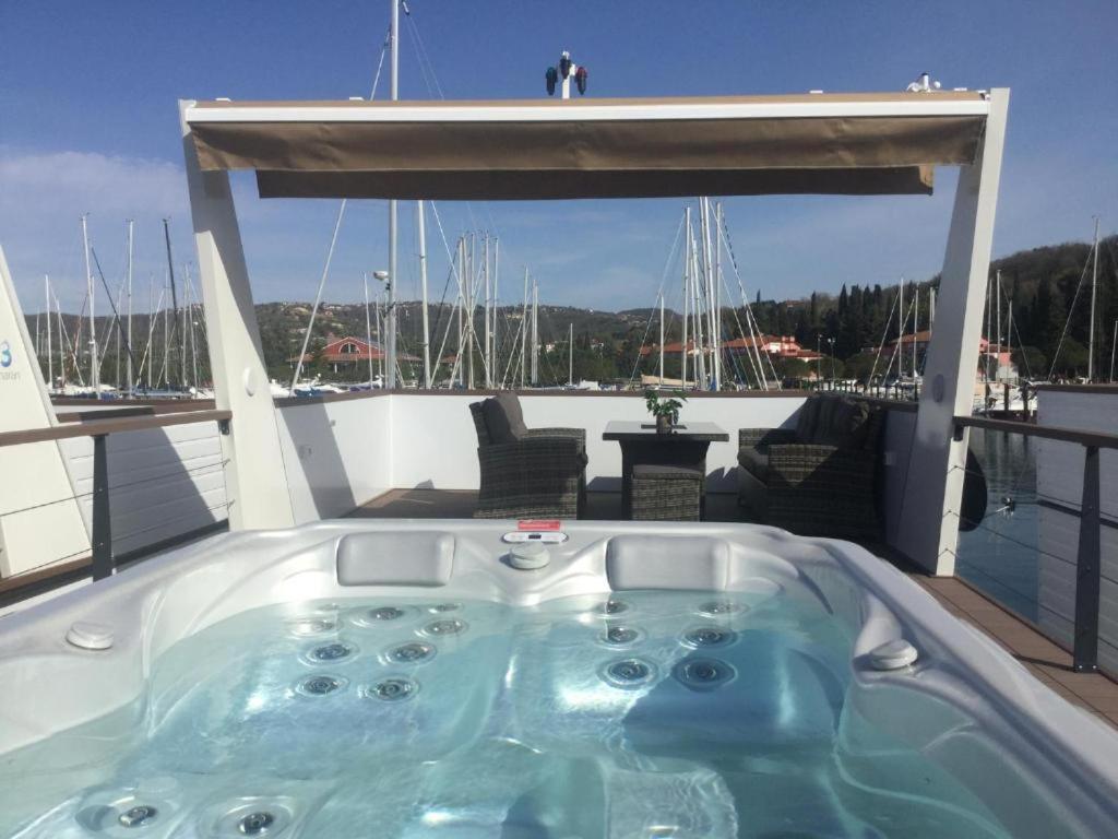 Floating Sea House Shark 1 Lucija Exterior photo