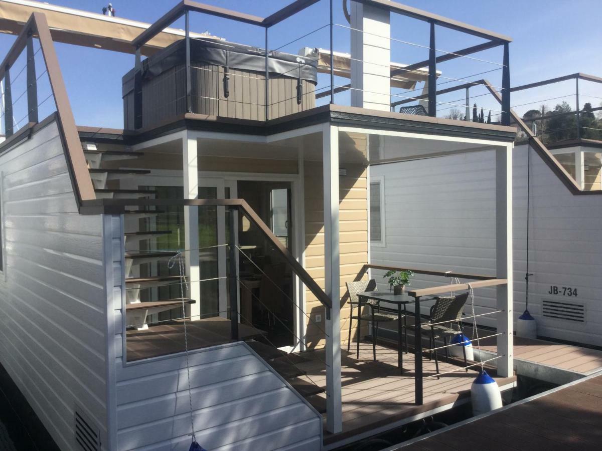 Floating Sea House Shark 1 Lucija Exterior photo